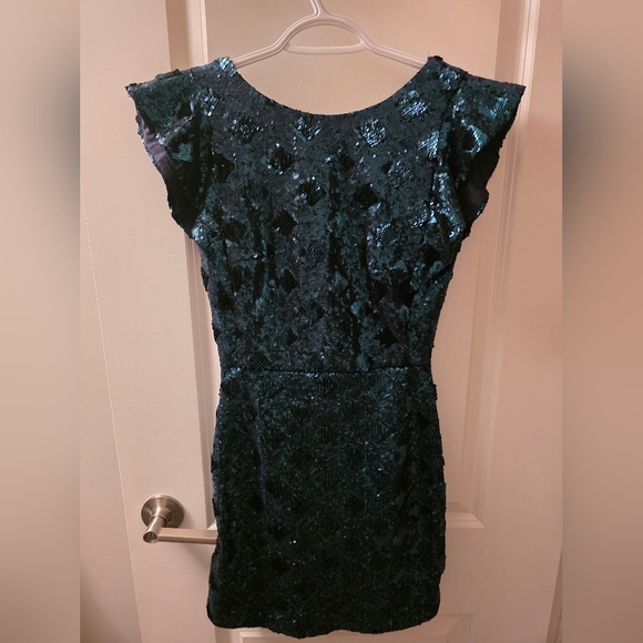 Zara Emerald Sequin Mini Dress - Picture 1 of 5